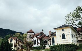 The Bluesky Resort @ Khao Kho